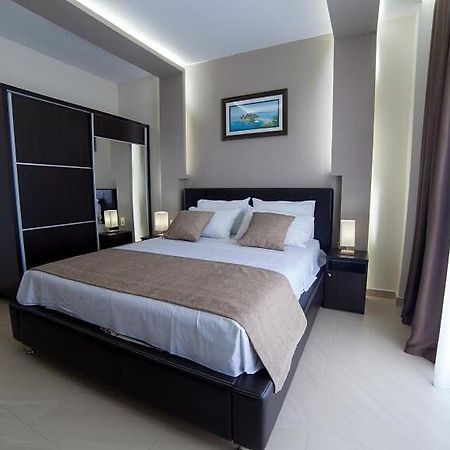 Hotel Zan Улцинь Экстерьер фото