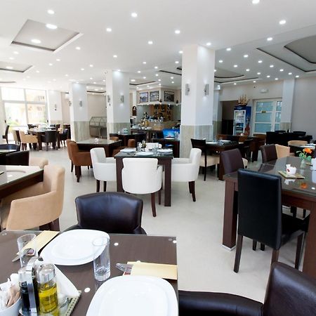 Hotel Zan Улцинь Экстерьер фото
