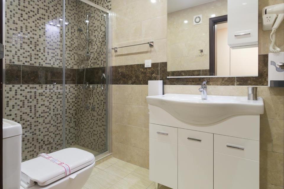 Hotel Zan Улцинь Экстерьер фото